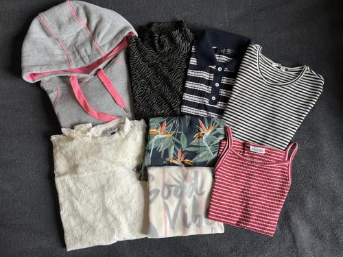 Kleding pakket truien en t-shirts maat XS