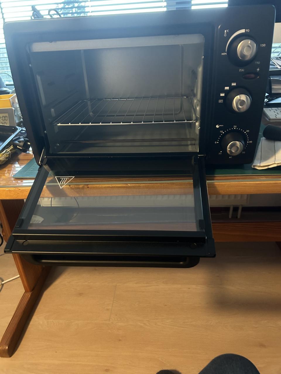 Te koop Tristar oven 800watt