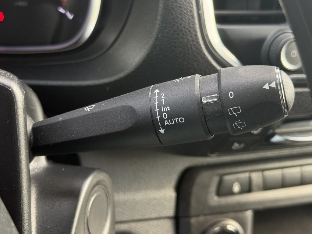 Toyota Proace worker 2.0 d-4d professional long dc | nl-auto | 2x schuifd. 