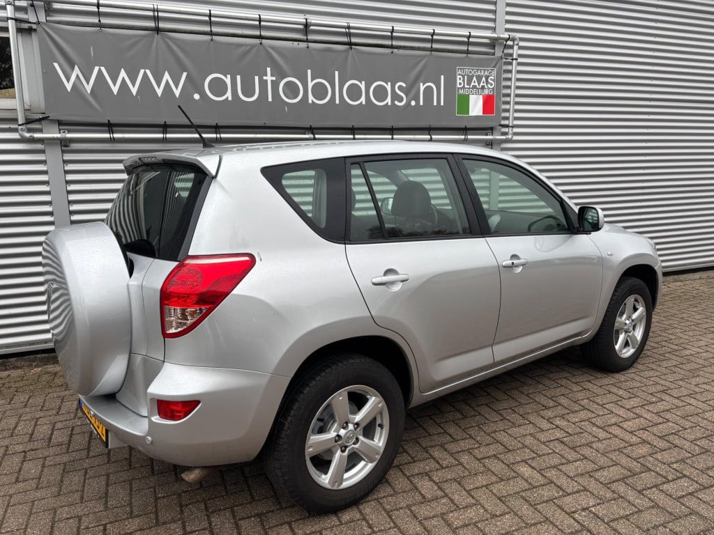 Toyota Rav4 2.0 vvti linea sol