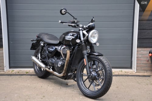 Triumph Street Twin 900