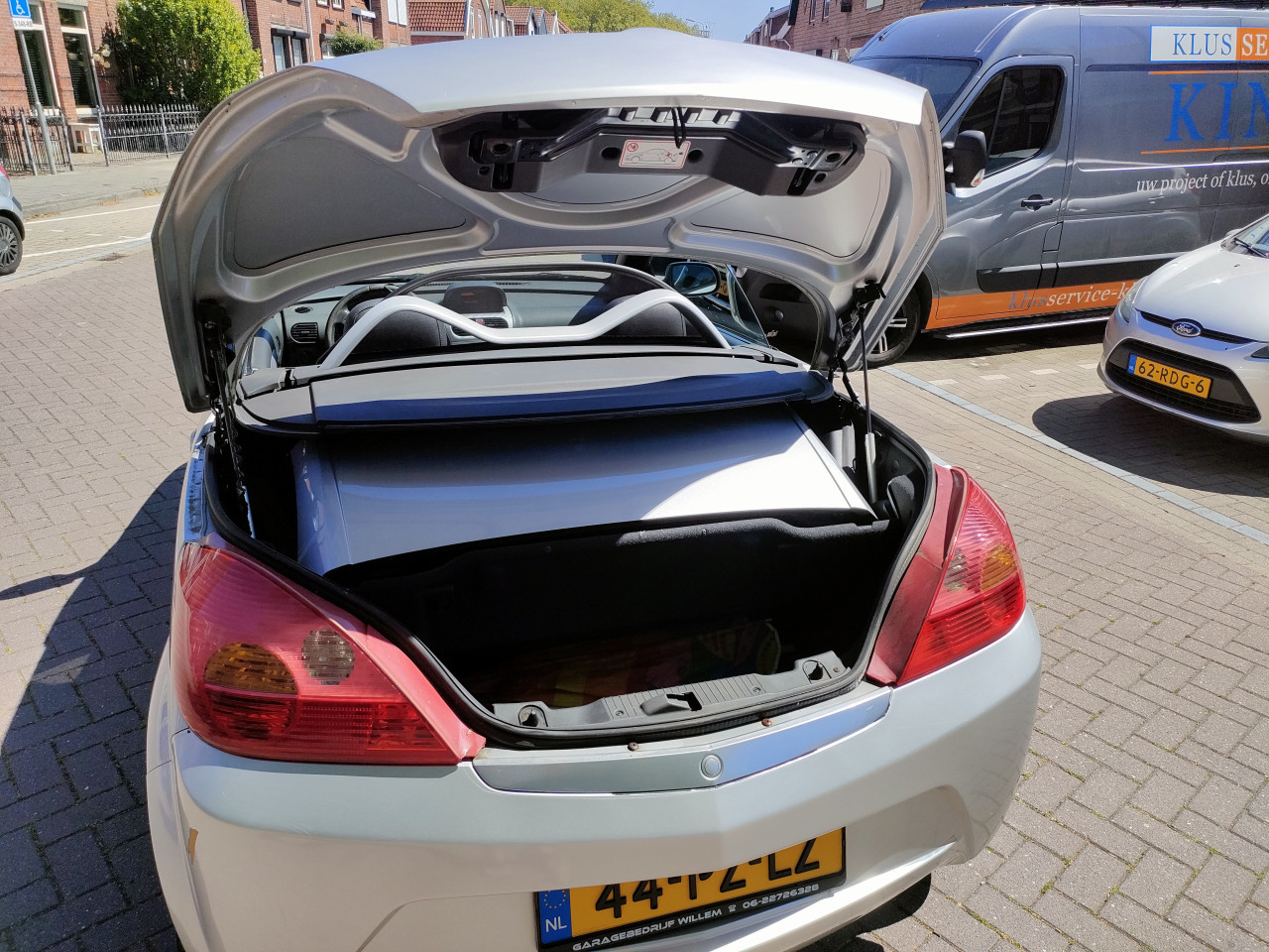 Opel Tigra 1.8 16V Twintop 2005 Grijs