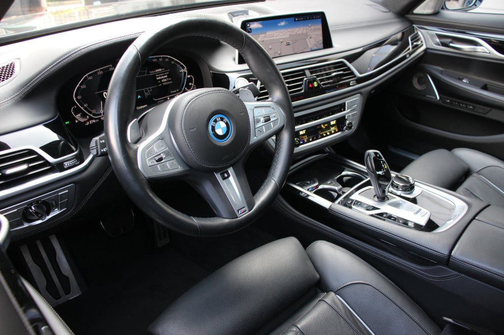 BMW 7 Serie 745e high executive | bowers & wilkins | schuifdak | massage | 