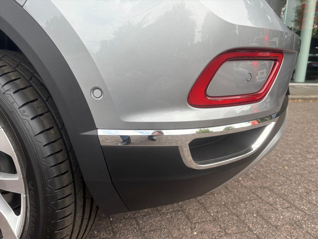 Volkswagen T-roc 1.5 tsi 150pk 7-dsg| carplay| camera|auto park| dode hoek|
