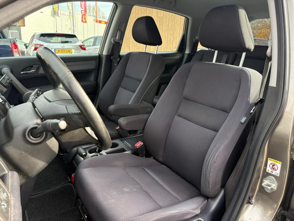 Honda CR-V 2.0i elegance