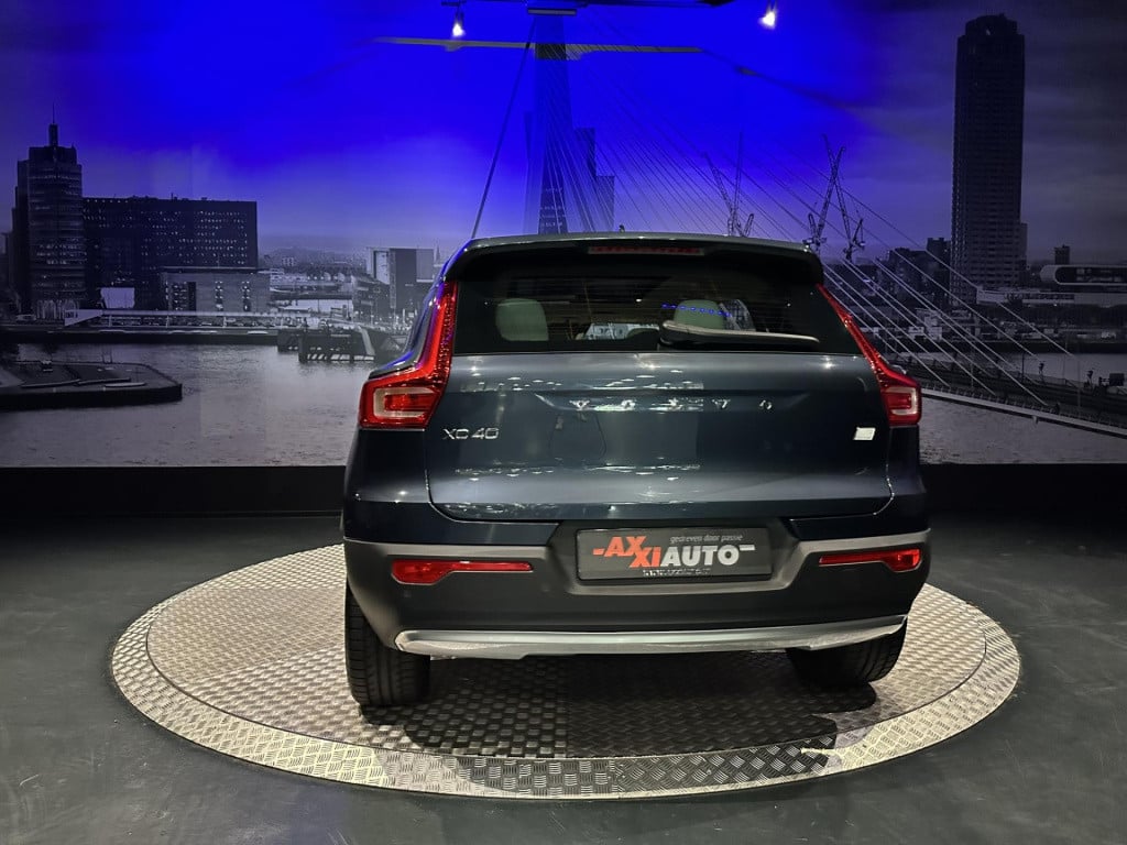 Volvo XC40 1.5 t5 recharge inscription expression
