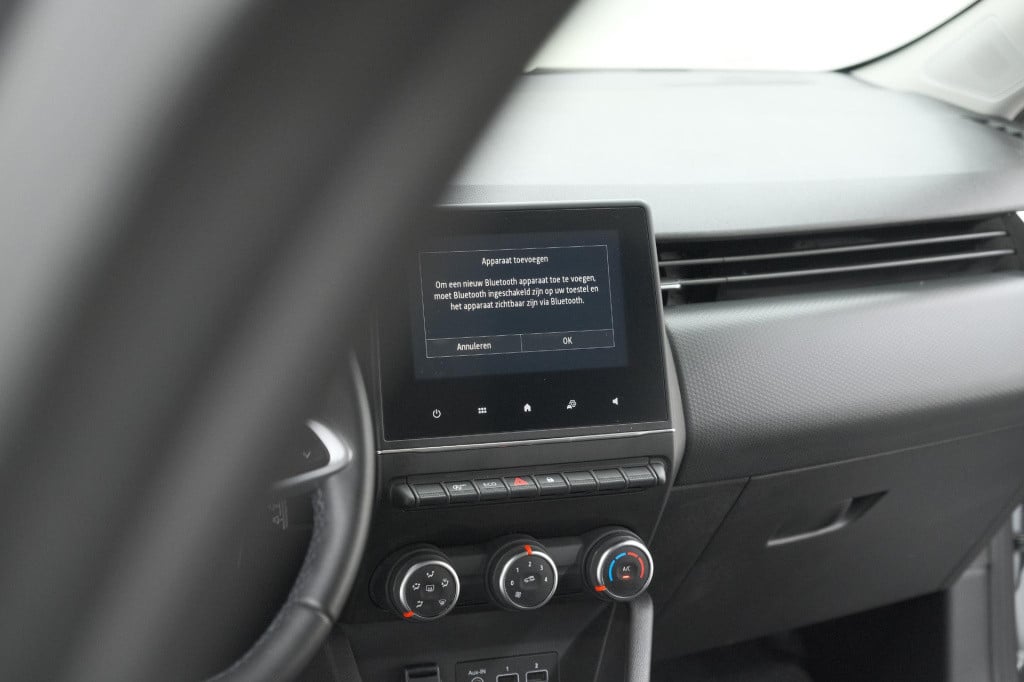 Renault Clio tce 90 zen | navigatie | elektrische ramen | apple carplay