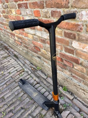 Black Dragon stuntstep gebruikt nieuwprijs 50 euro