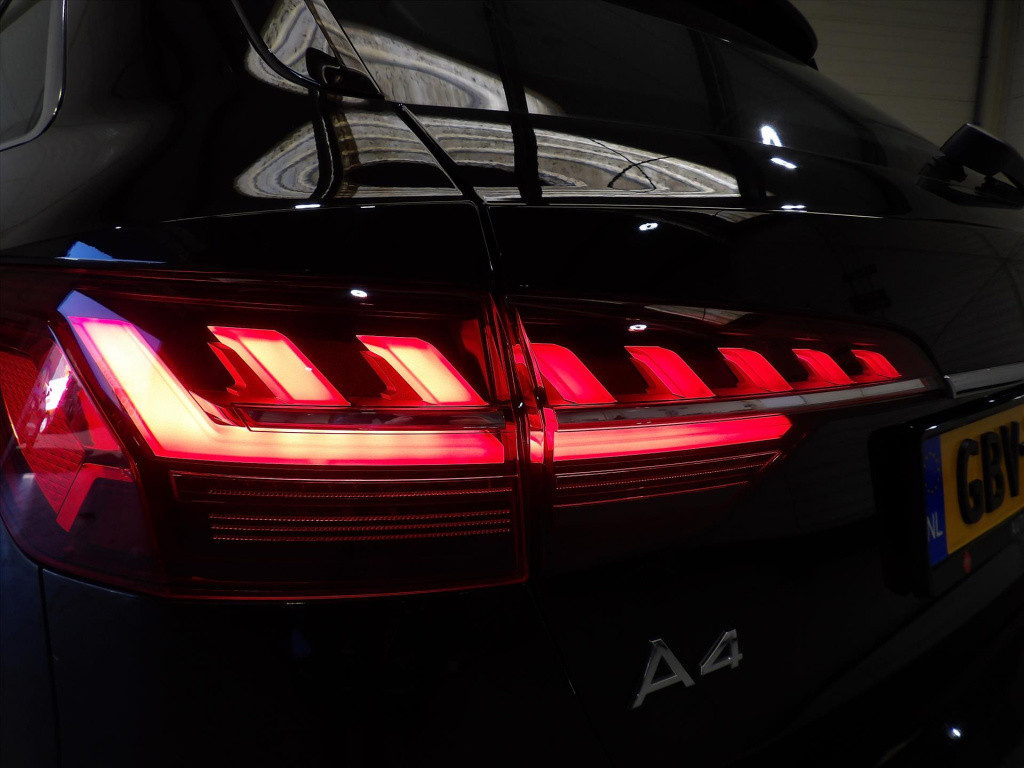Audi A4 35 tfsi 150pk mhev s tronic s line