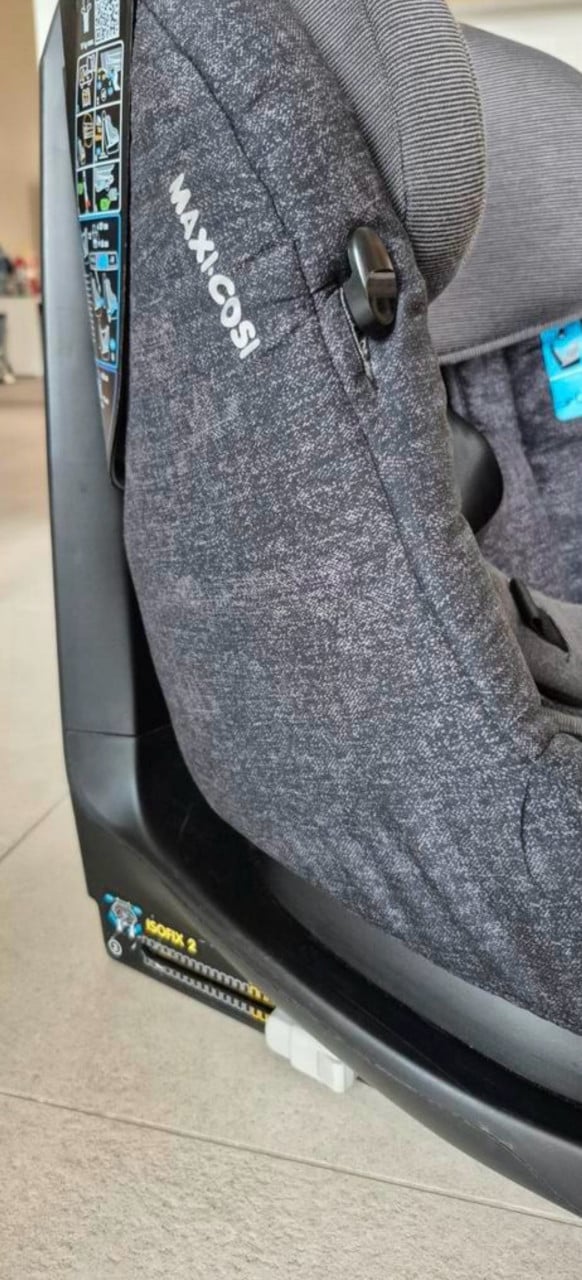 Maxi Cosi Axissfix autostoel - draaibaar