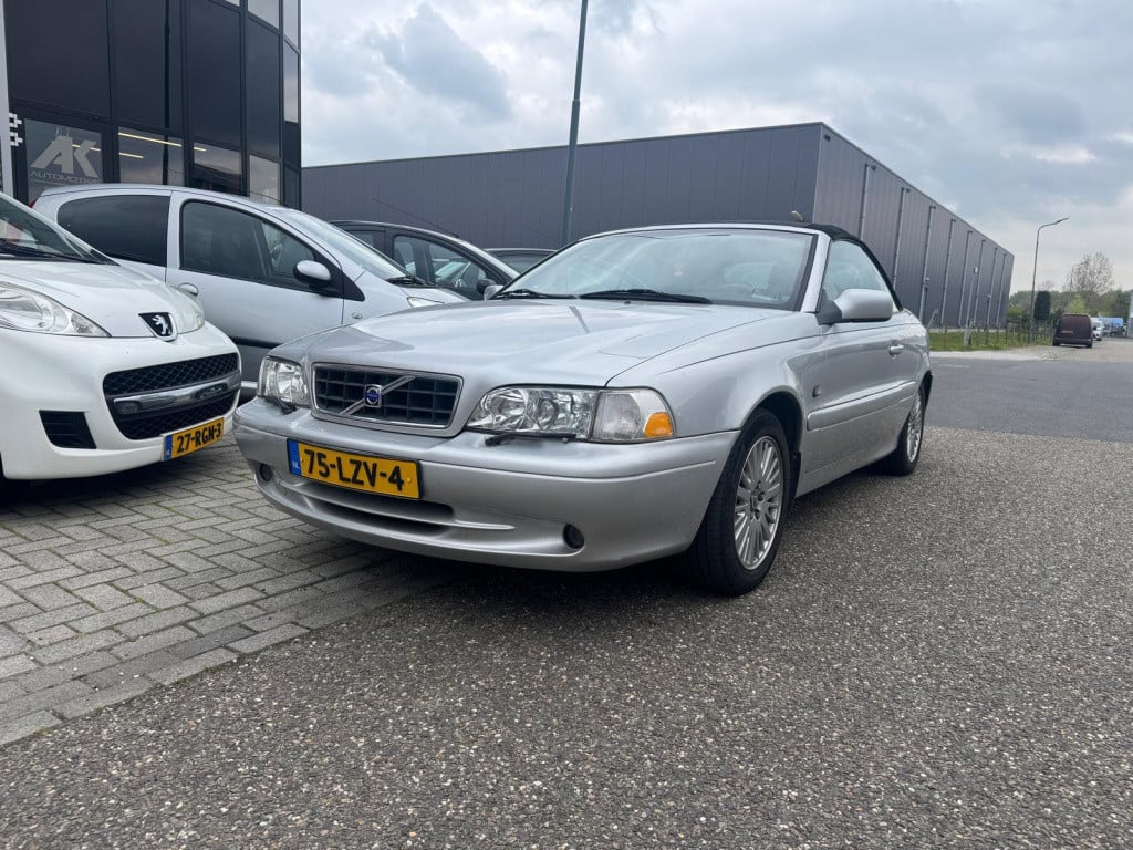 Volvo C70 convertible 2.0 t/inruilkoopje/dak werkt niet!/handel/hobby