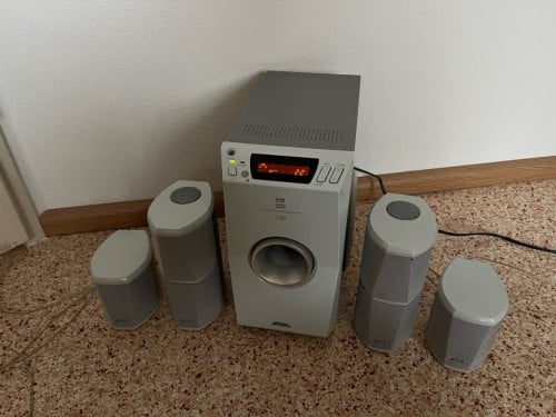 Grijze Aiwa 5.1 SW-US501 luidspreker set