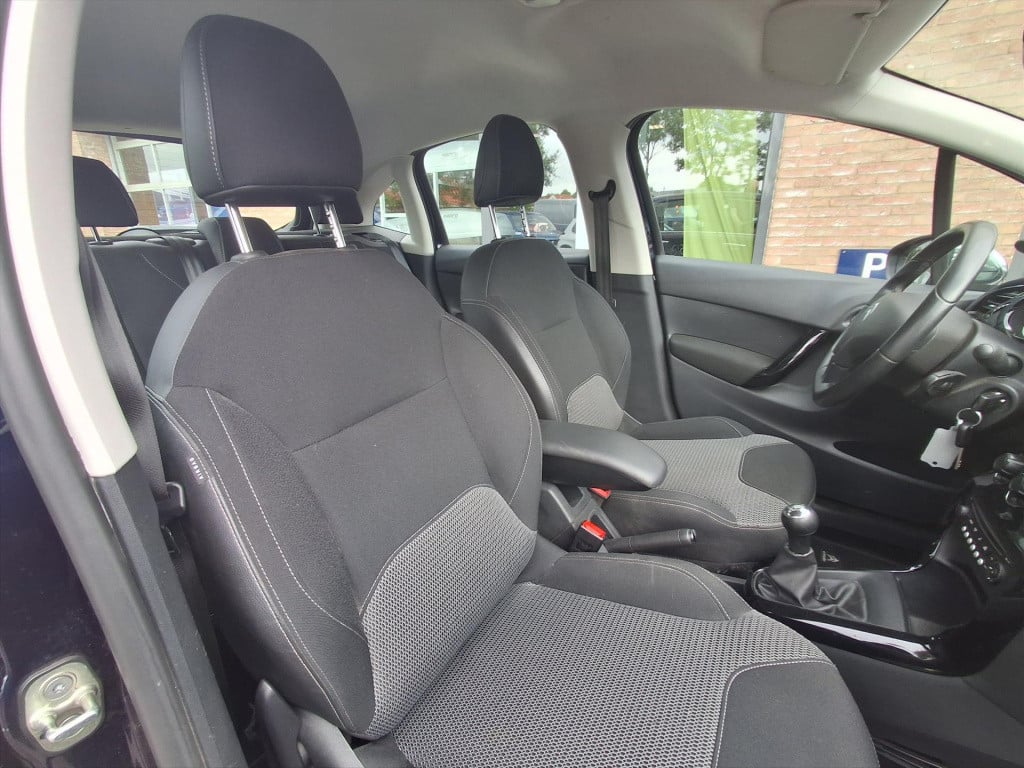 Citroen C3 1.2 vti 82pk collection trekhaak | airco | cruise control | led-