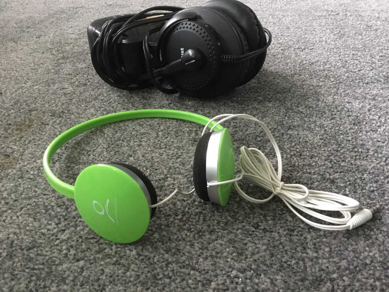 A diverse verschillende koptelefoons