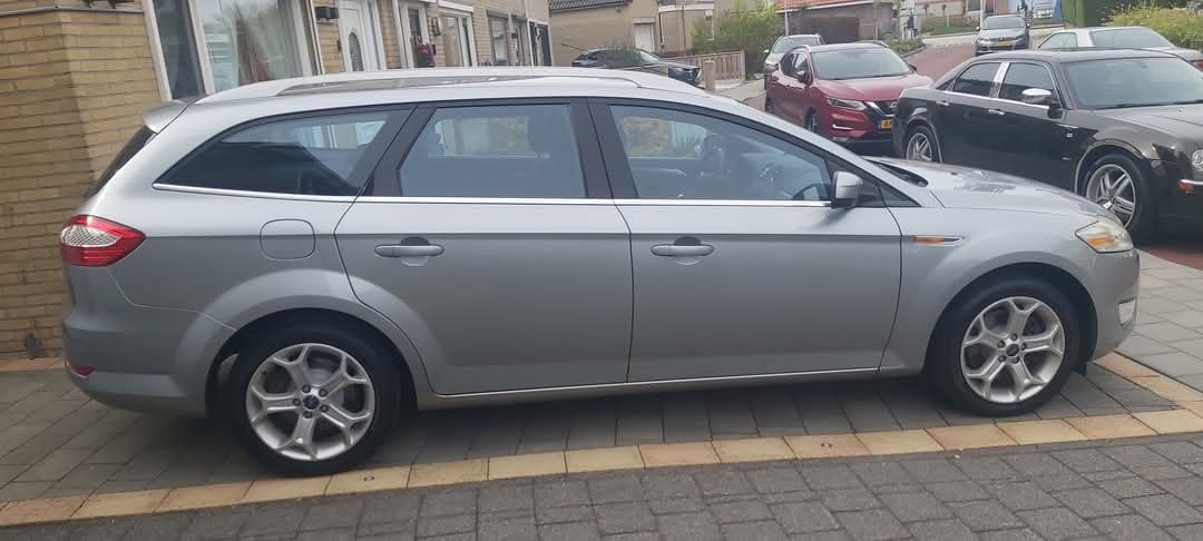 Tekoop zeer mooie Ford Mondeo 2.0 I Wagon