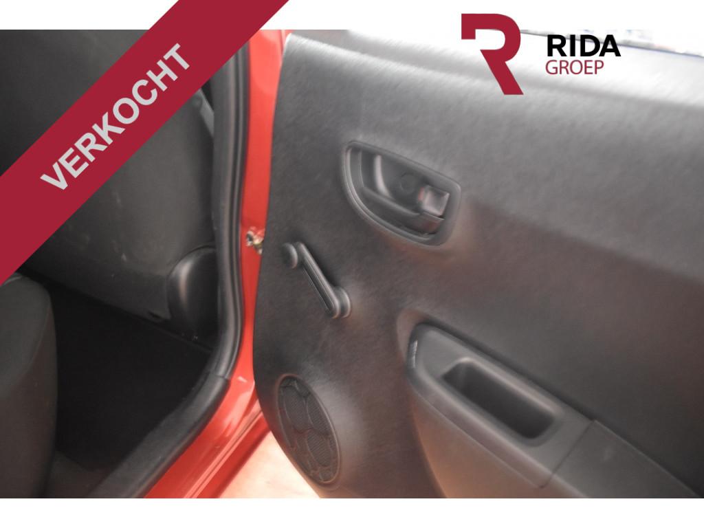 Toyota Yaris 1.0 vvt-i now 5 deurs|verkocht