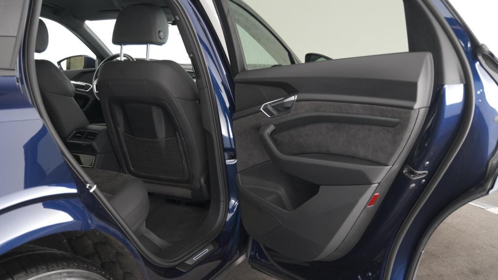 Audi E-tron sportback 55 quattro s edition 95 kwh 408 pk| head-up display |