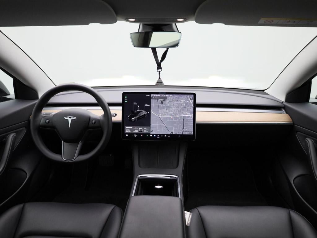 Tesla Model 3 standard rwd plus 60 kwh | automaat | panorama dak | stoel ve