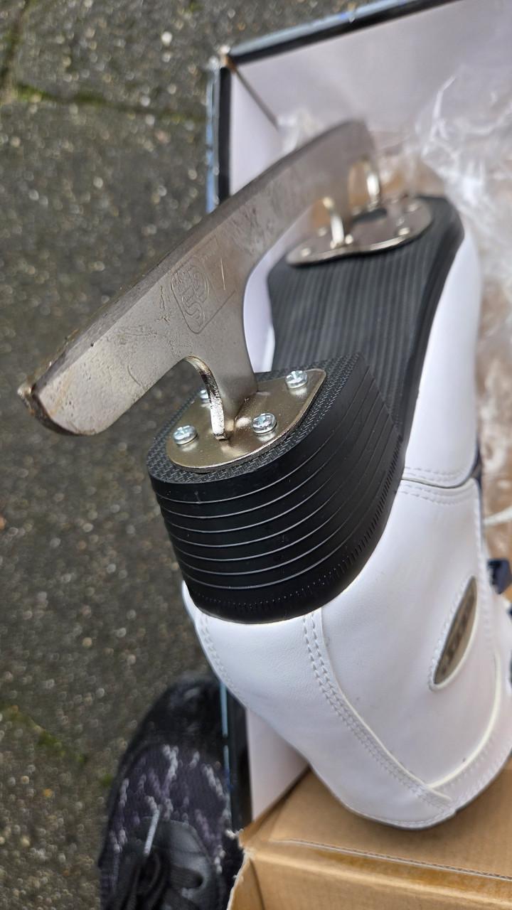 Schaatsen Roces maat 37