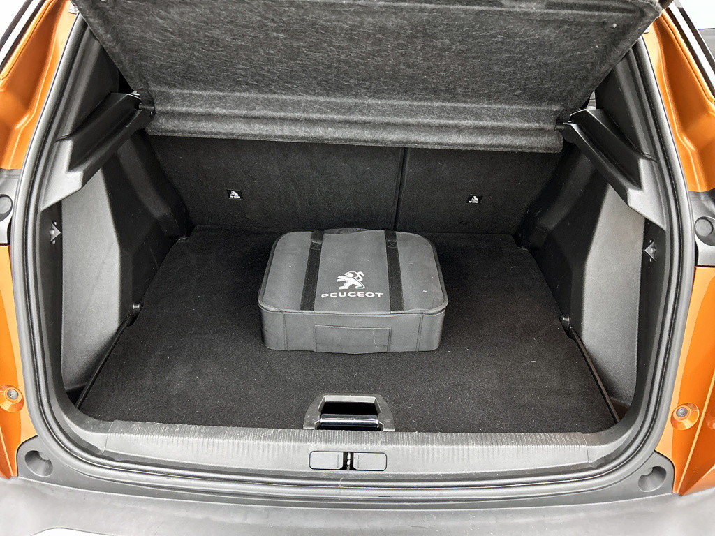 Peugeot E-2008 ev allure pack 50 kwh | rijklaar | keyless | camera | naviga