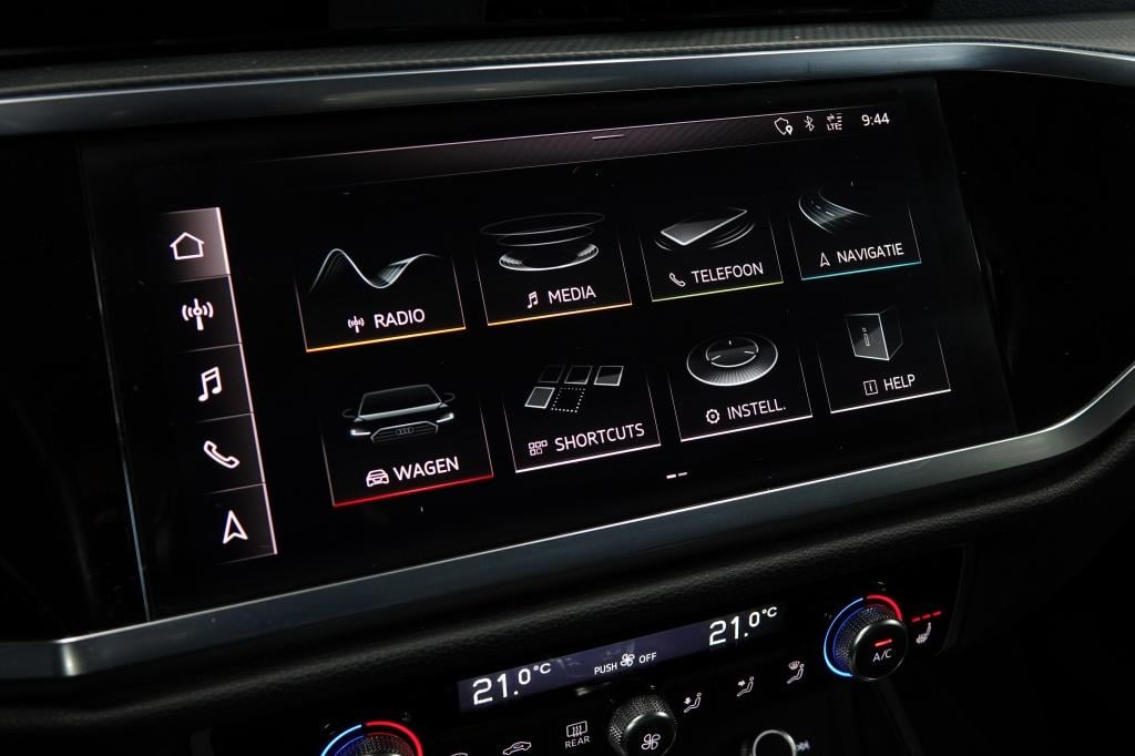 Audi Q3 35 tfsi pro line | keyless | led | camera |