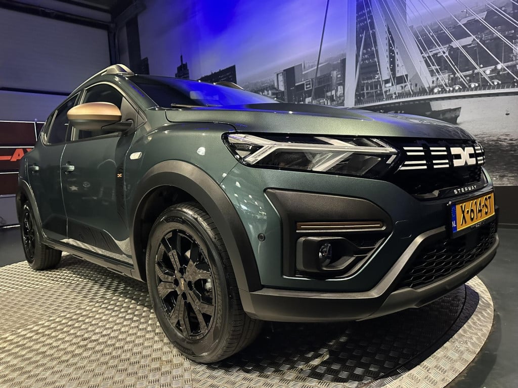 Dacia Sandero Stepway 1.0 tce 90 extreme *1e eigenaar*winterpakket*camera*