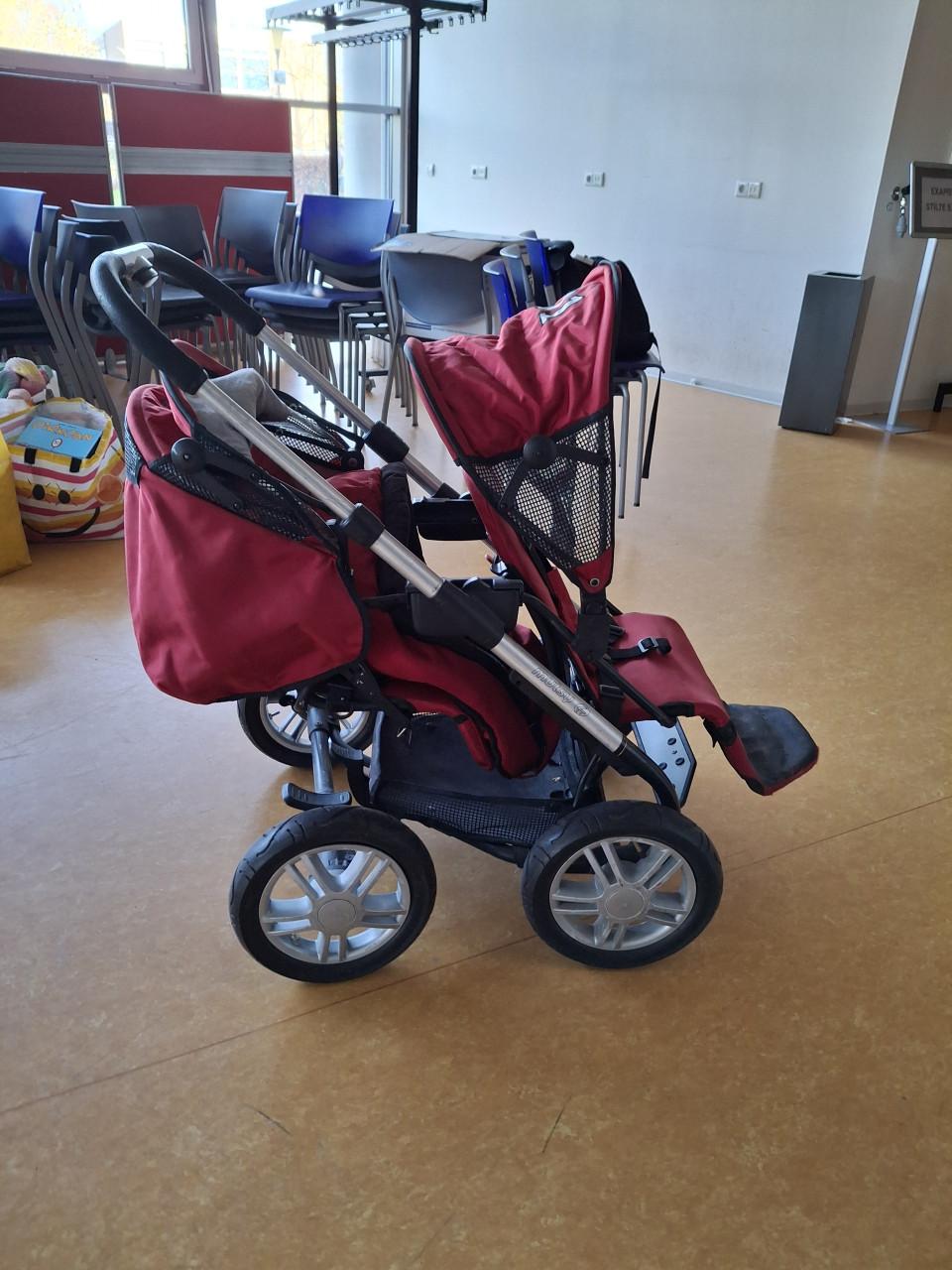 Dubbele kinderwagen