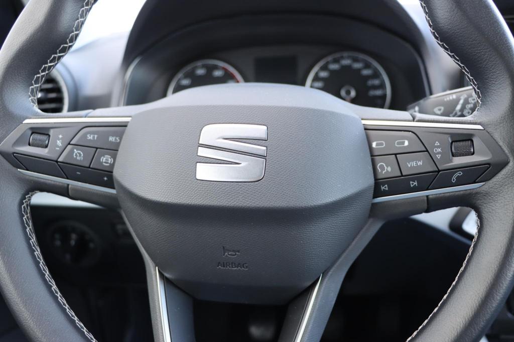 Seat Arona 1.0 tsi style | parkeersensoren | app connect | climate control