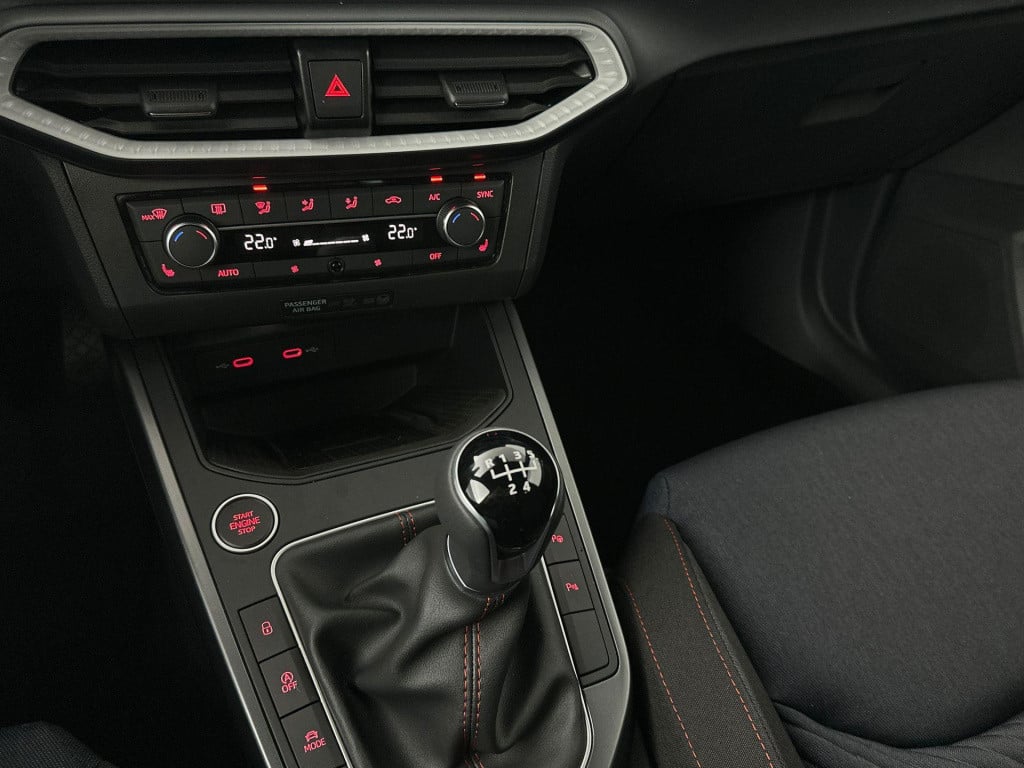 Seat Arona fr business connect 1.0 70 kw / 95 pk ecotsi suv 5