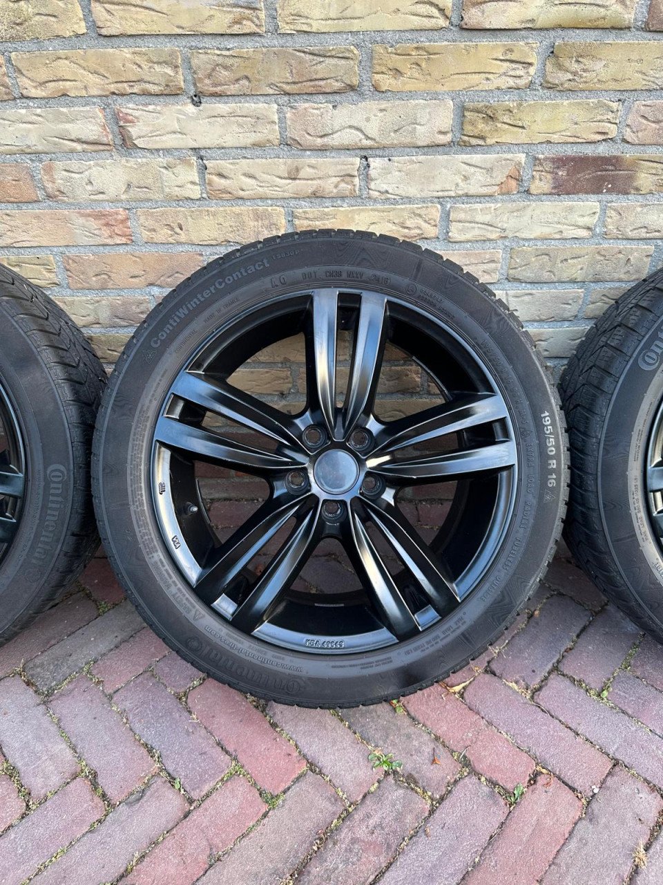 Velgen + winterbanden 16 inch 5x100 (VW polo, Seat Ibiza)