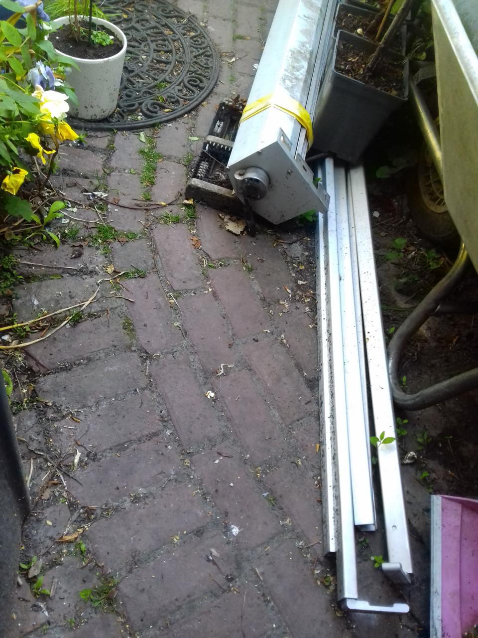 Uitvalscherm zonnescherm zonneluifel luifel