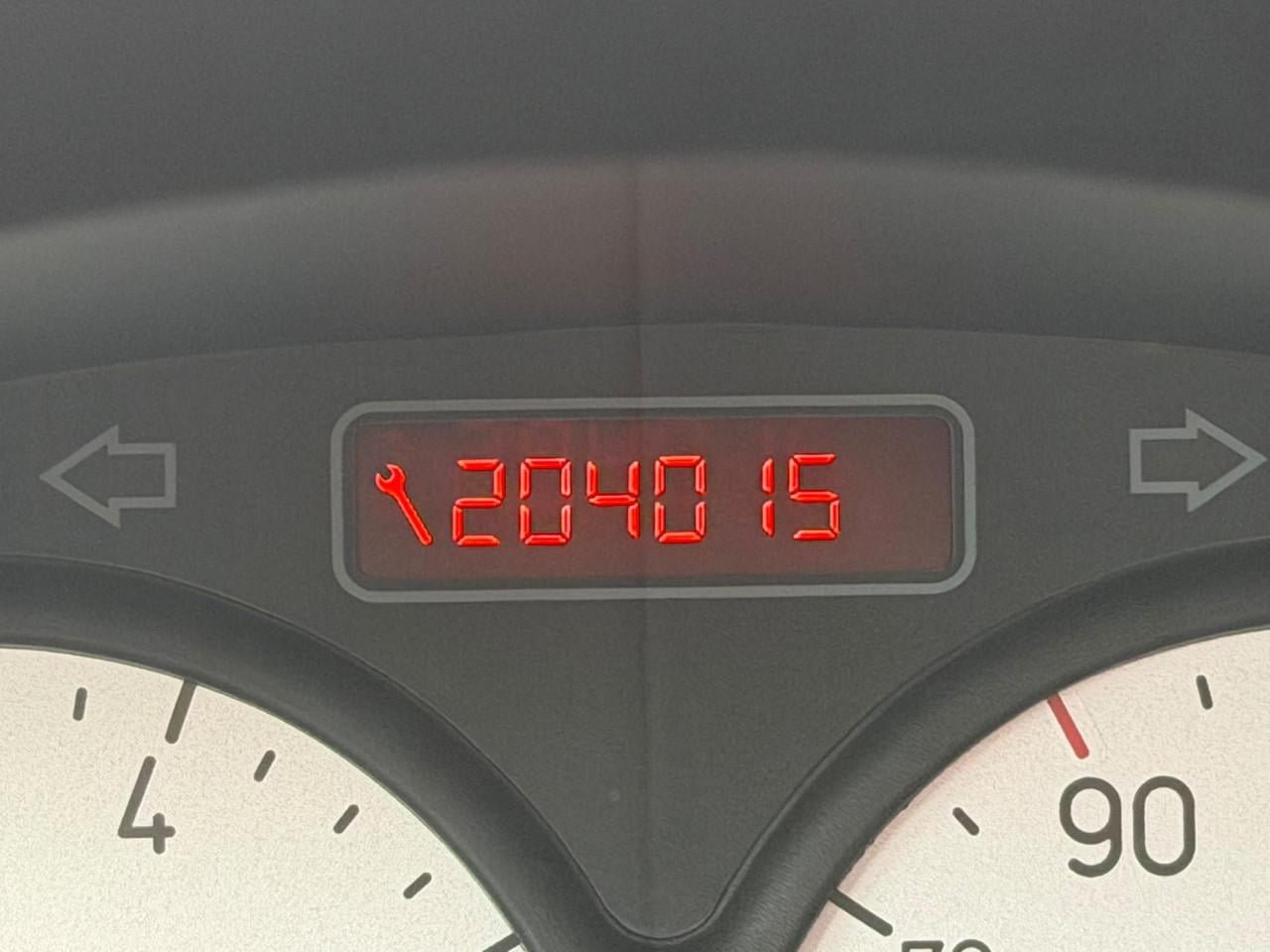 Peugeot  206 bj 2005  1000 euro