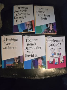 Collectie van 5 boeken uit de Penta-reeks