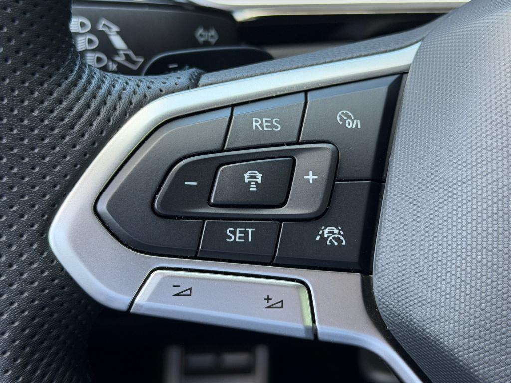 Volkswagen T-roc 1.5 tsi 150pk dsg r-line | camera | keyless | elek. achter