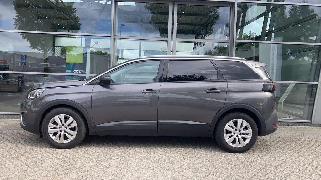 Peugeot 5008 blue l. executive 1.2pt-130pk (vol)automaat(eat8) 7-persoons |