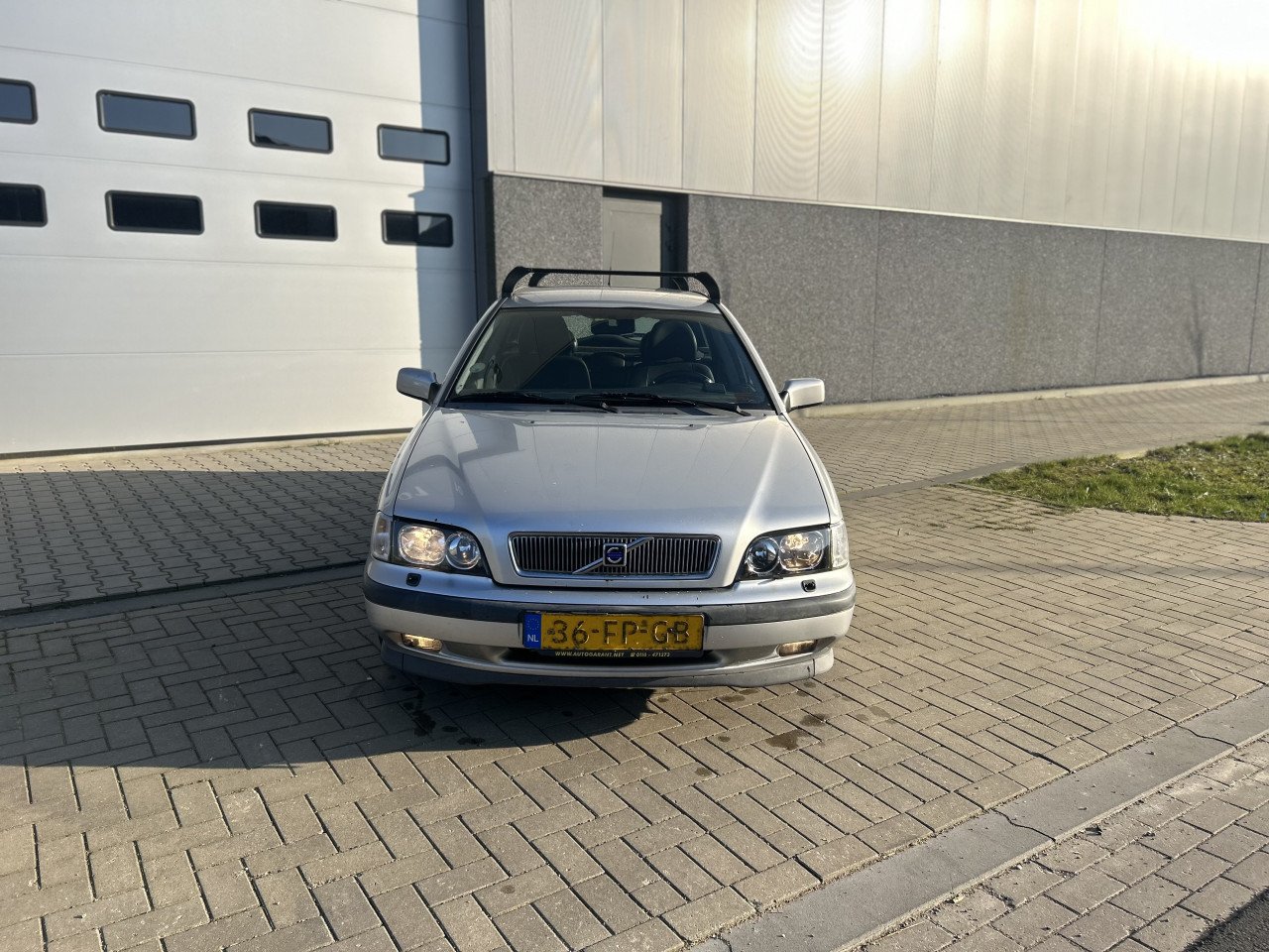 Volvo V40 1.8 Dynamic/AUTOM/NAP/AIRCO/APK/INRUILKOOPJE/