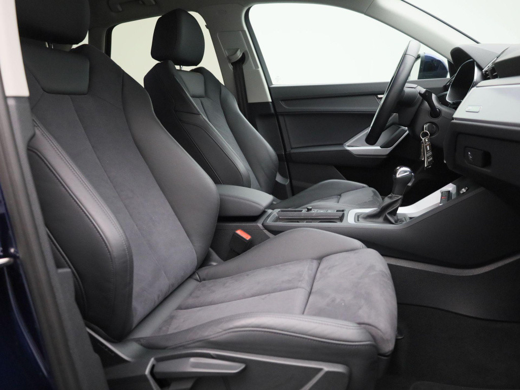 Audi Q3 45 tfsi e s tronic | automaat | lmv | parkeer sensoren | virtual co