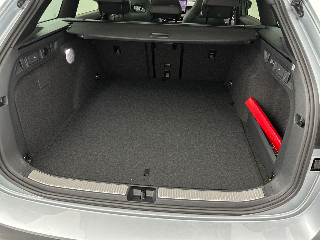 Skoda Superb sportline business 1.5 tsi phev 150 kw / 204 pk co