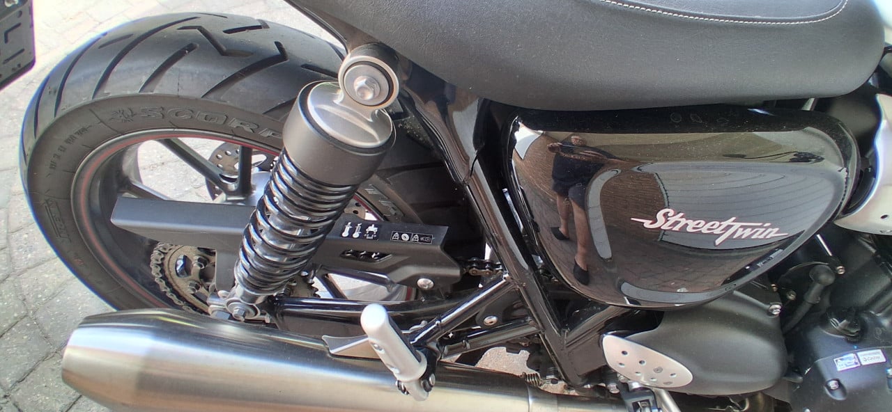 Schitterende Triumph Street Twin 900