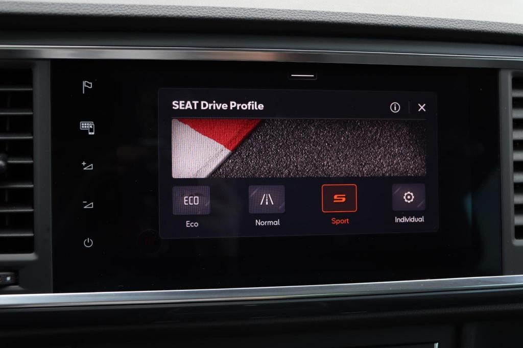 Seat Ateca 1.5 tsi style business intense 150pk dsg7