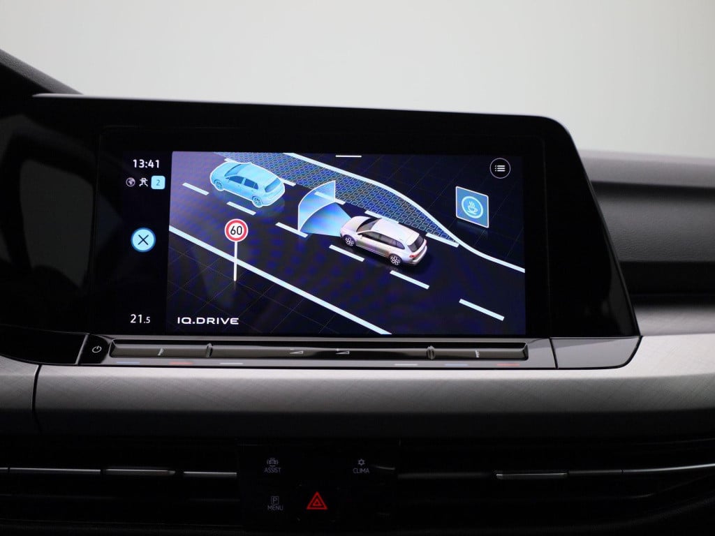 Volkswagen Golf variant 1.0 tsi life | lmv | parkeer sensoren | virtual coc