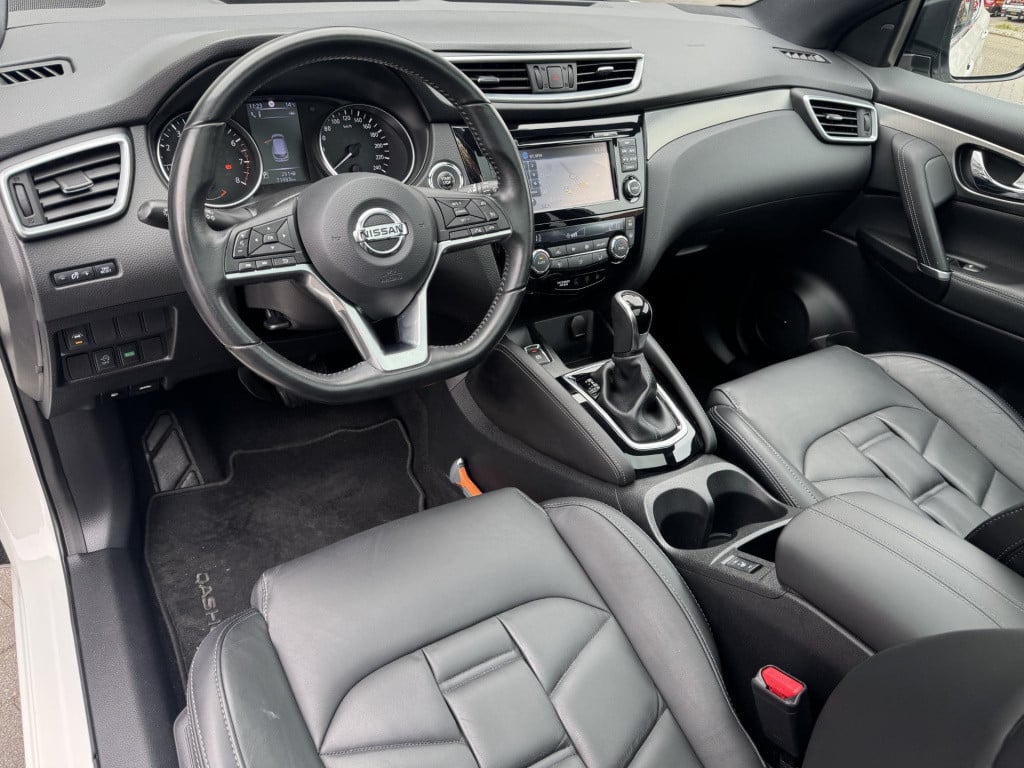 Nissan Qashqai 1.2 tekna + automaat, meest luxe uitvoering!