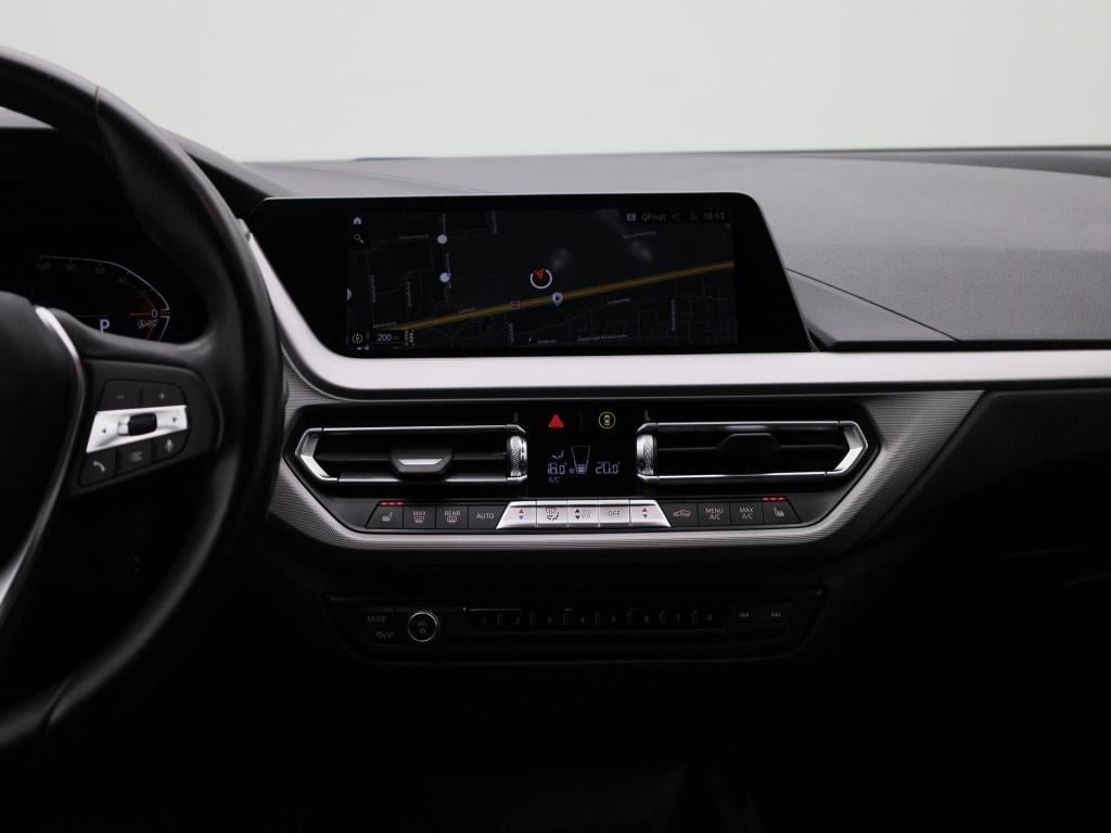 BMW 1 Serie 116i business edition | digitaal dashboard | keyless | stoelver
