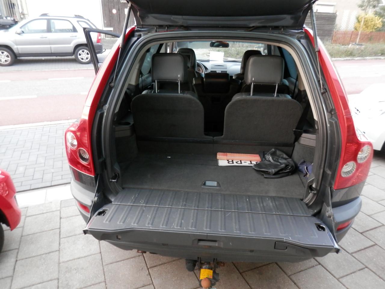 Auto Garant Biedt Aan: Volvo XC90 2.5T Exclusive Automaat