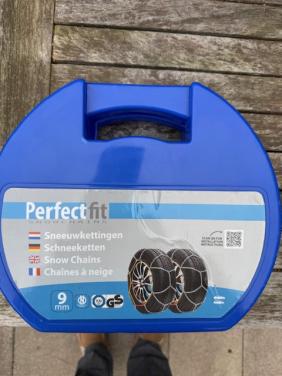 SNEEUWKETTINGEN NIEUW (NOOIT GEBRUIKT)