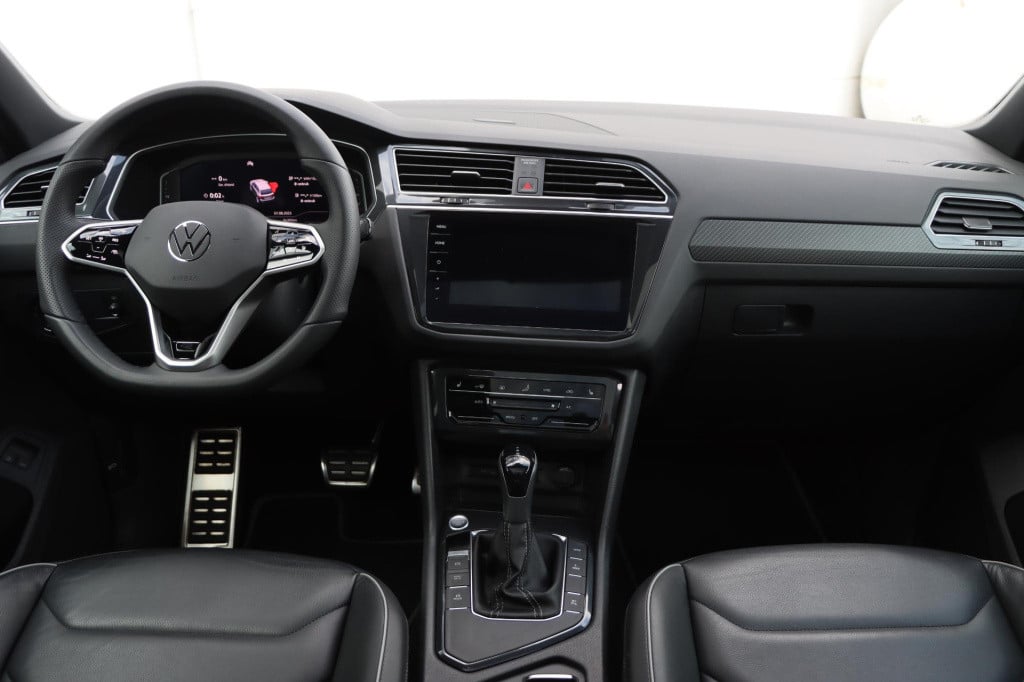 Volkswagen Tiguan 1.4 tsi ehybrid r-line business black style 245pk