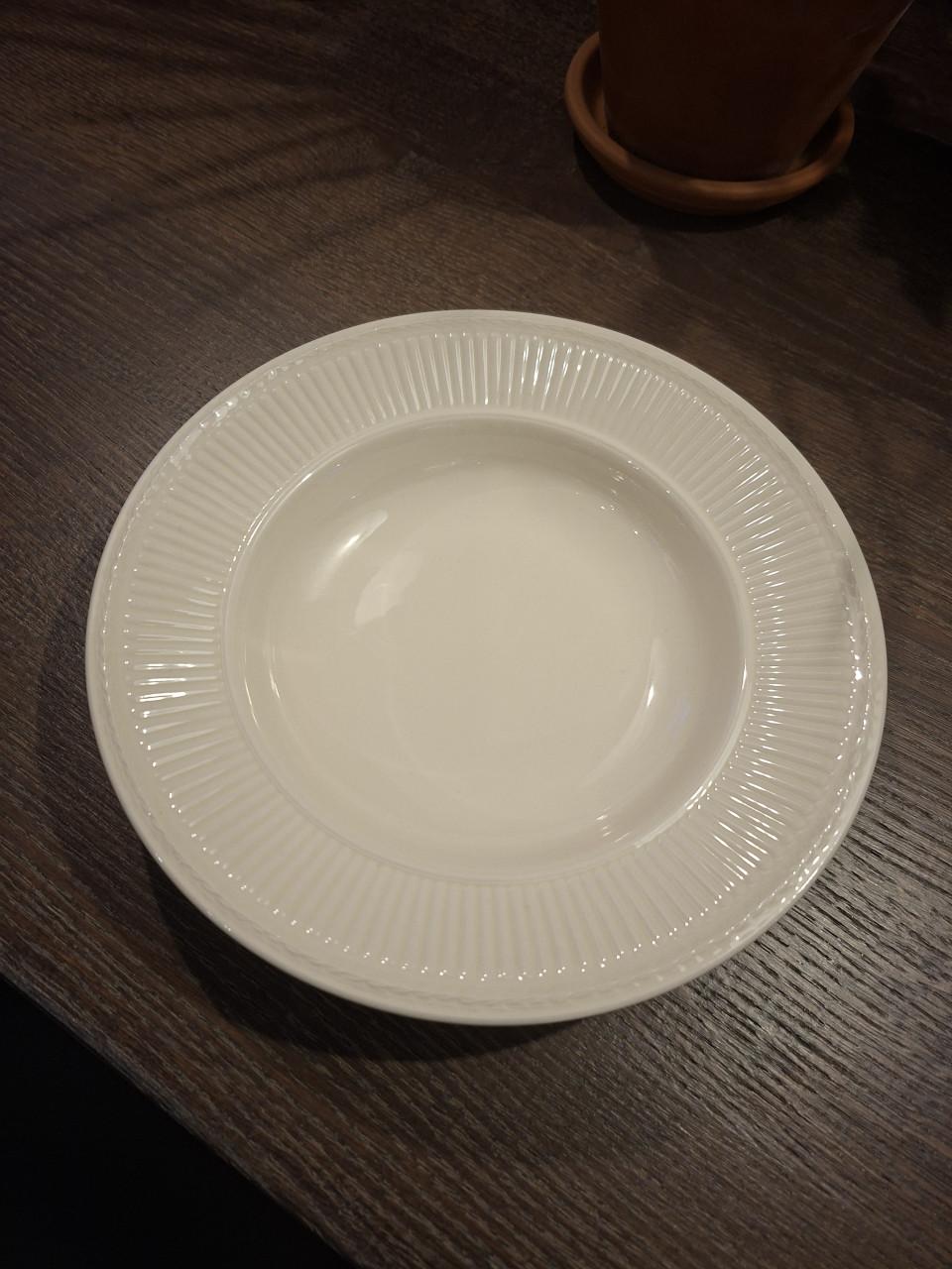 Wedgwood Queen´s ware EDME (vaatwasser en magnetron bestendig)