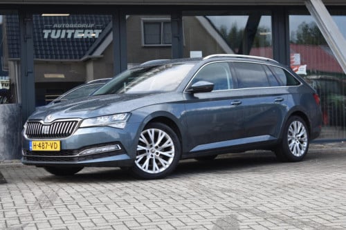 Skoda Superb combi 1.5 tsi act | trekhaak | virtual cockpit | canton | stoe