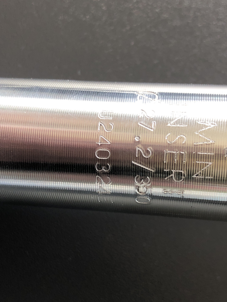 Zadel met pen