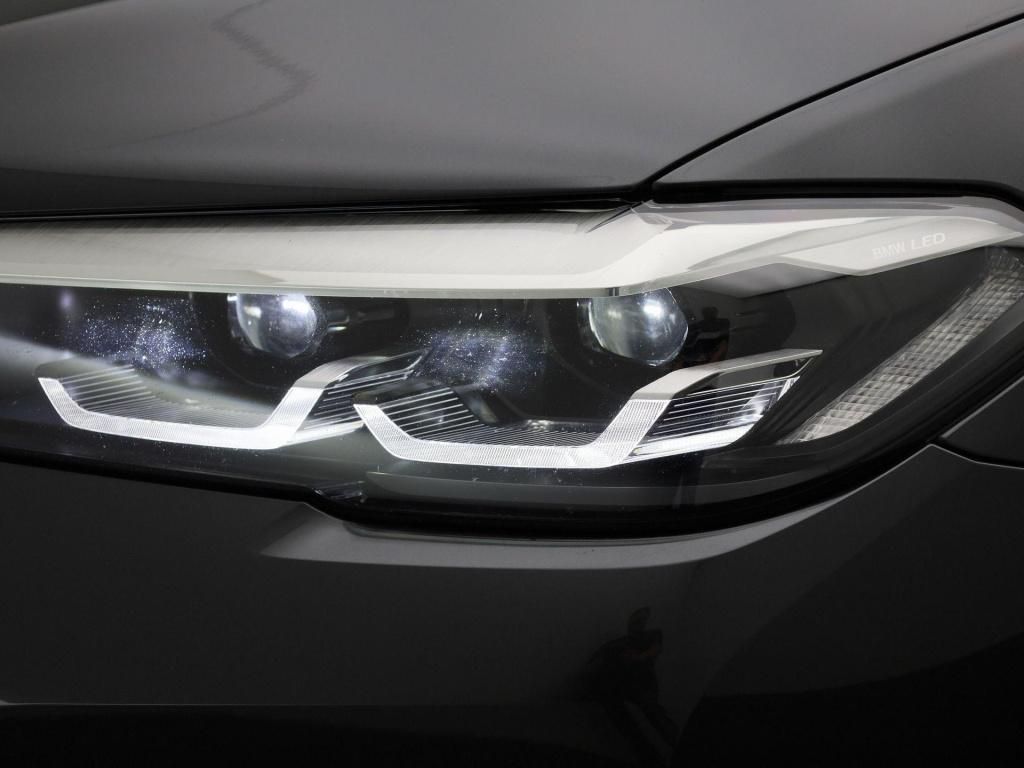 BMW 5 Serie touring 520e business edition plus | automaat | panoramadak | c